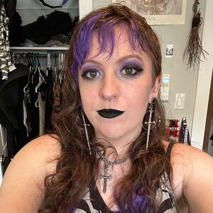 Meet your Posher, Cara